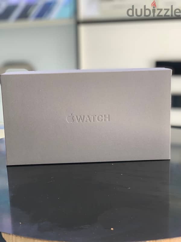 Apple Watch Ultra 2 49mm Black Ti Dark Green 0