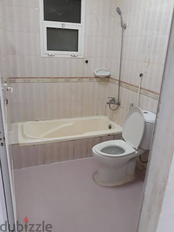 studio flat for rent in al khuwair near muscat international hotel 3