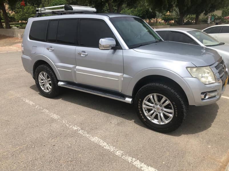 Mitsubishi Pajero 2015 0