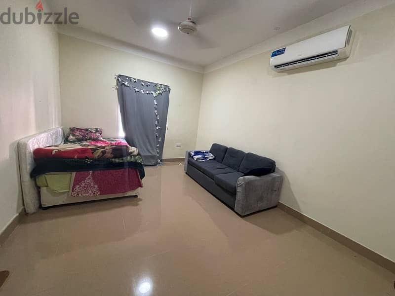 CLEAN ROOM FOR RENT 5