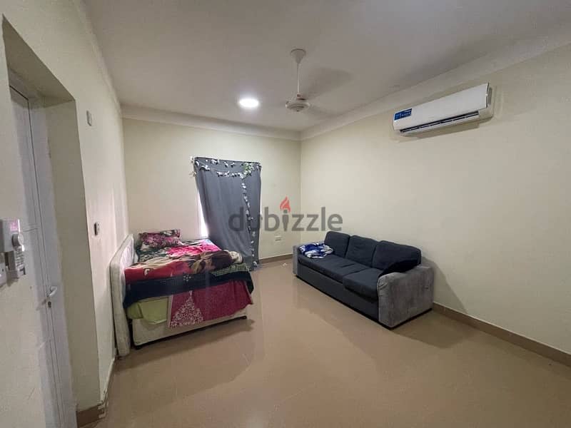 CLEAN ROOM FOR RENT 6