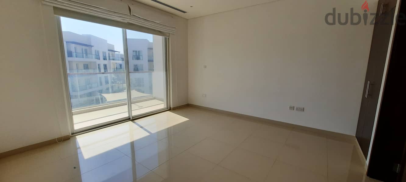 2 BHK Apartment for Rent-  Marsa 1 - Al Mouj 11