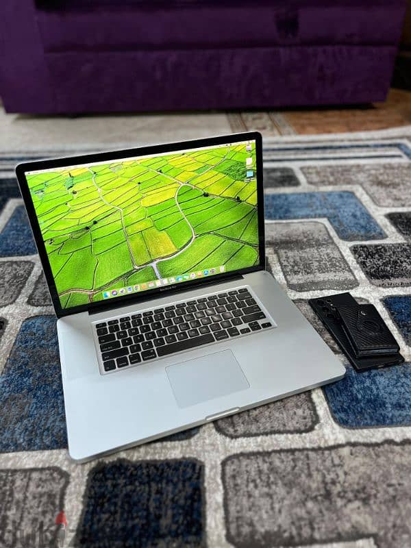 Apple Macbook Pro 500gb. 17 inch for sale or exchange 3