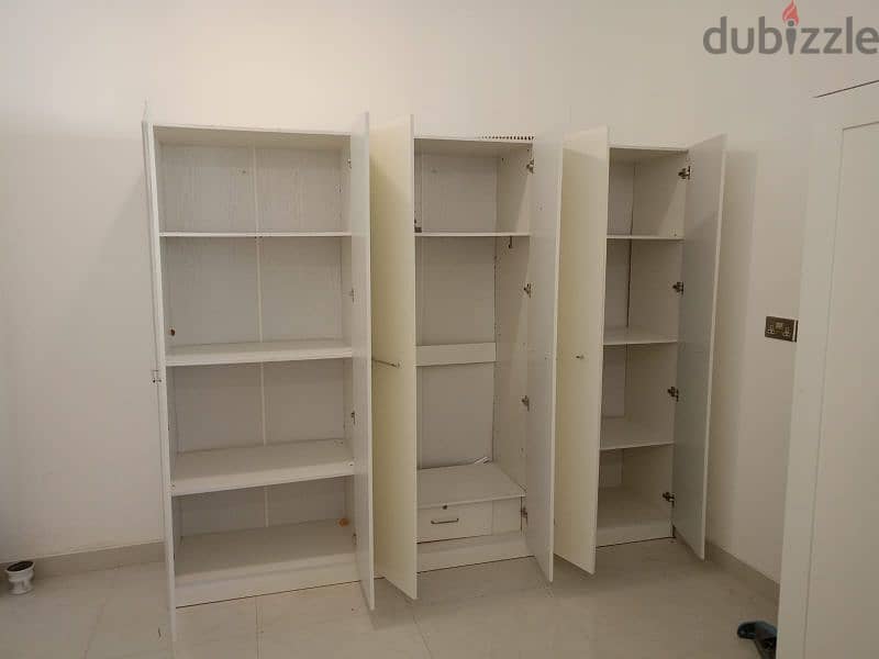 6 door Cupboard 4