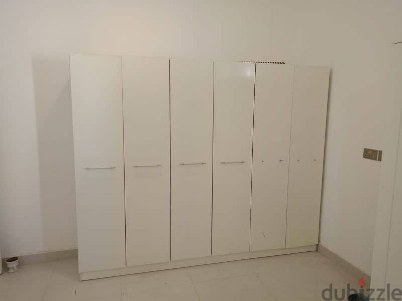 6 door Cupboard 5