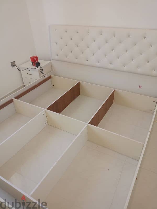 king size bed 200*180cm for sale 2