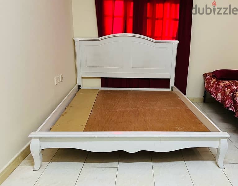 Used double bed WOOD 0