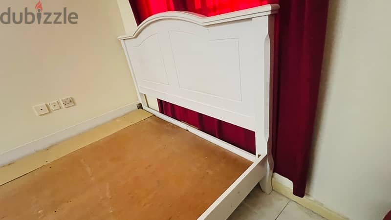 Used double bed WOOD 3