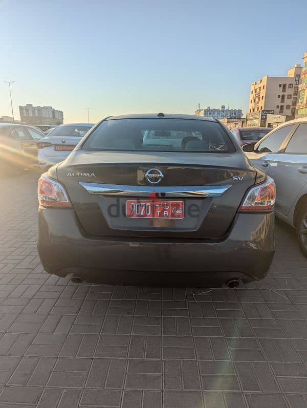 Nissan Altima fro Rent نيسان التيما للايجار 4