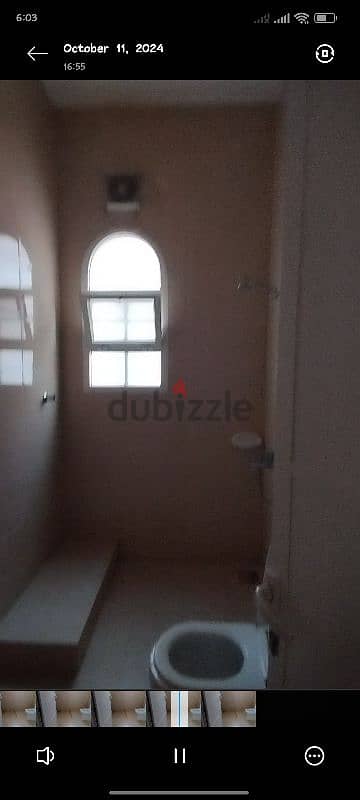 Room for rent in shared flat in Al hail north 2