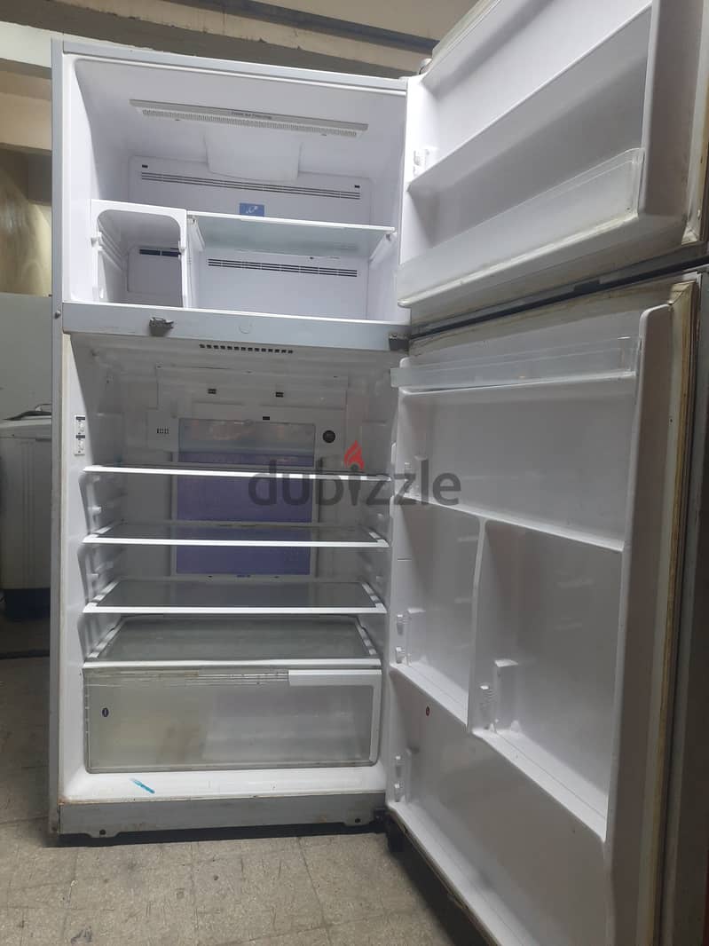 100 rial two refrigerator offer!!!!! In good and fresh conditions. . . . 1