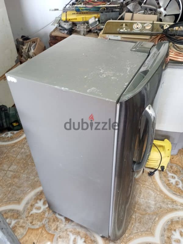 single door refrigerator 2