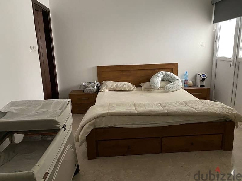 bed with side tables and dresser 0