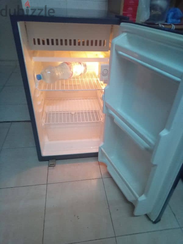 Perfect Condition Daewoo Fridge Fix Price 32 Riyal caln79146789 4