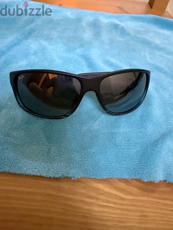 Mau jim sunglasses in mint condition 4