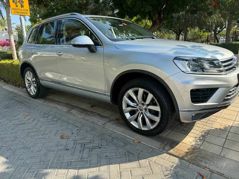 Volkswagen Touareg 2015 0