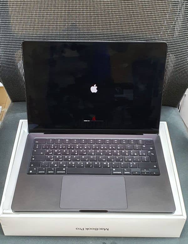 USED MACBOOK 9