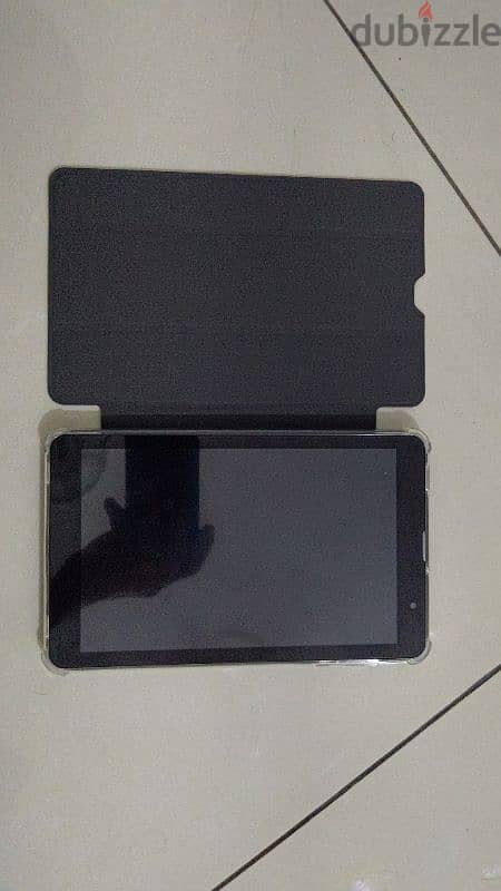 tab brand new condition 100% 1