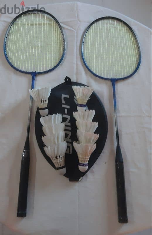 Badminton rackets with shuttlecock 0