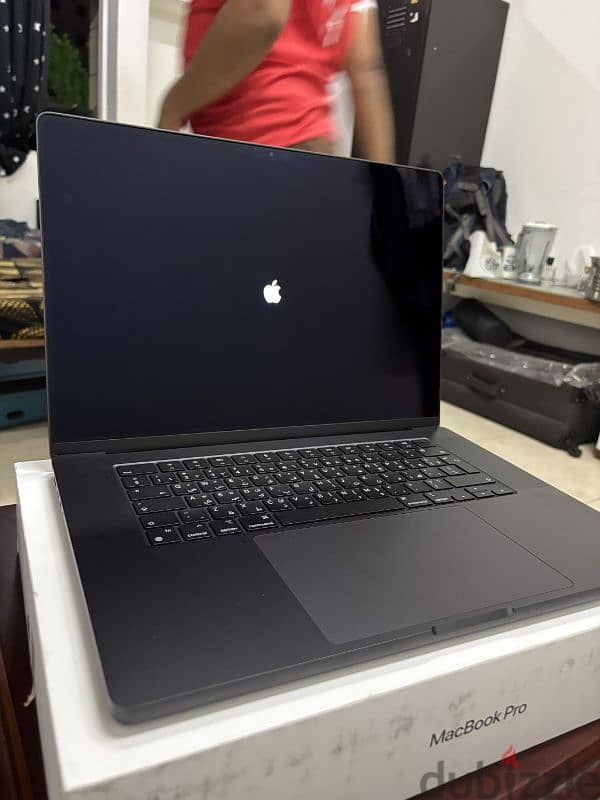 Apple macbook pro 16 M3 Pro 18 GB Ram 512 SSD in excellent Condition 15