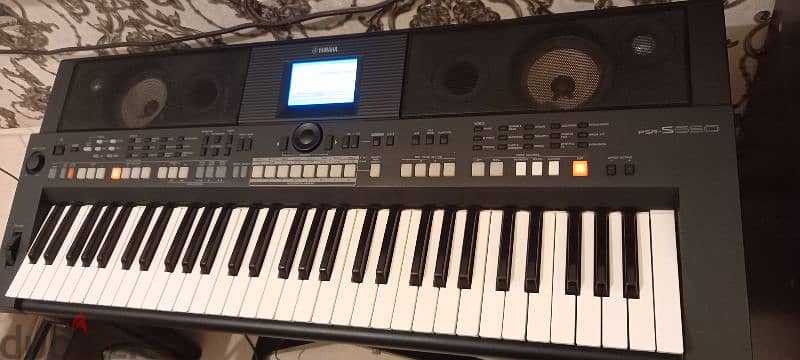 Yamaha PSR s650 1