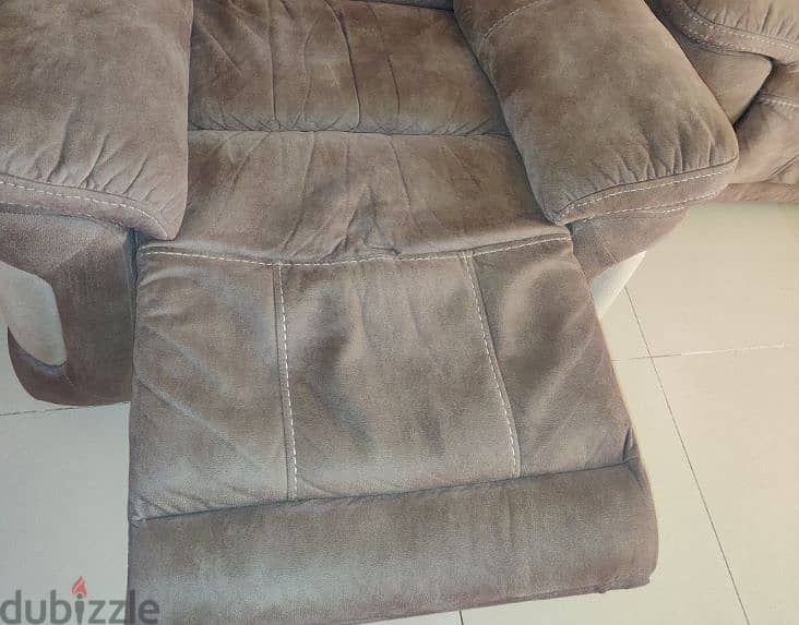 Expat Used Recliner Chair 1