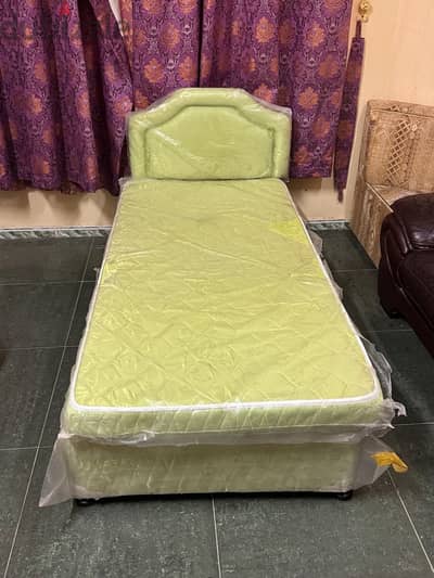 SINGLE BED SET FOR SALE