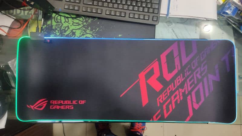 Gaming Accessories for Sale , Gaming headphones, Mousepad RGB , 4