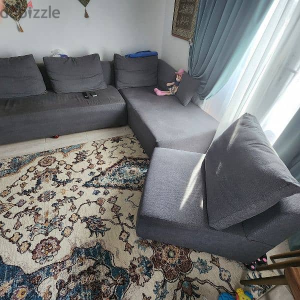 sofa good condition 2