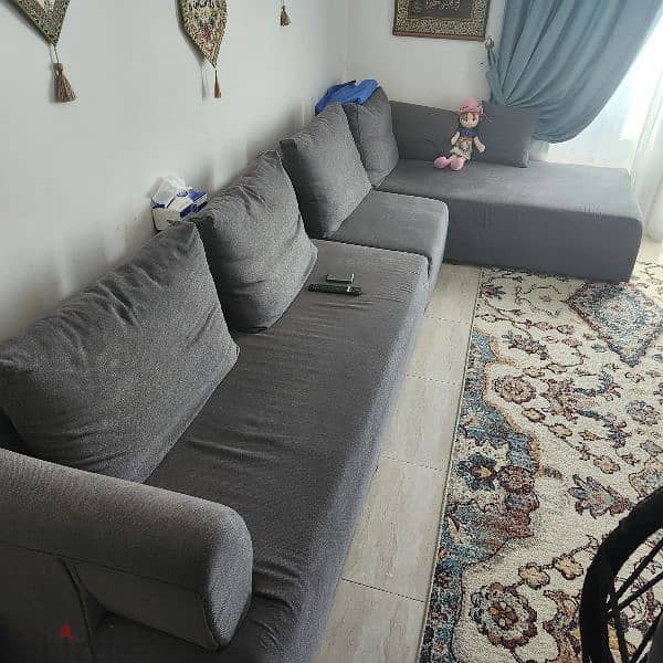 sofa good condition 3