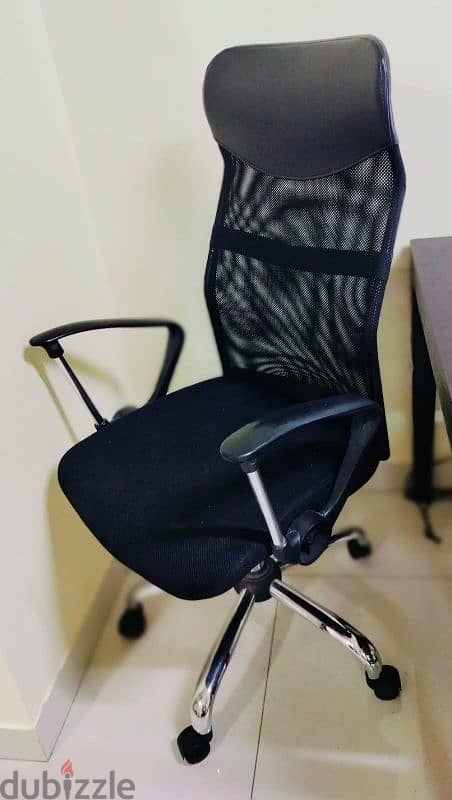 Rarely used Office chair for sale 3