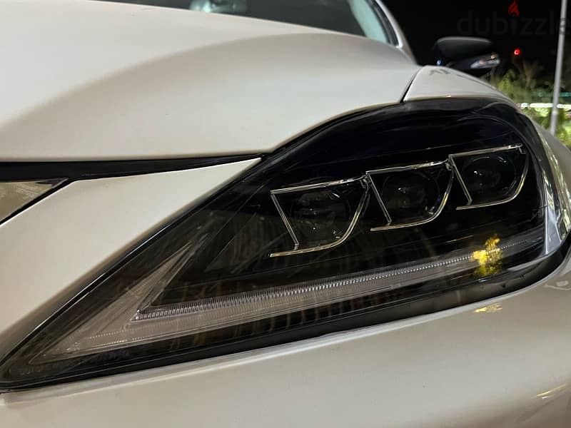 Headlights for Lexus IS 2