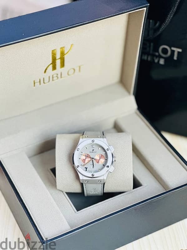 ساعات MONT BLANK و HUBLOT 17