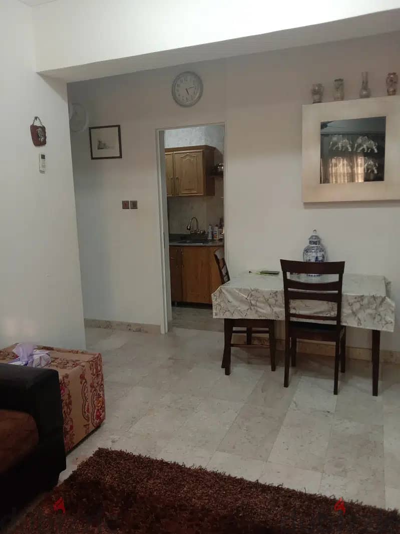 furnished appartment in the main alkhod sooq infront line 4