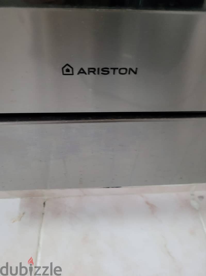 Ariston cooking range 0