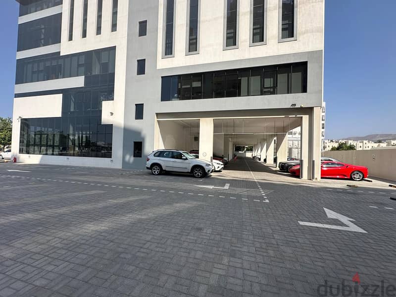 60 sqm Office Near British Council in Madinat Sultan Qaboos 7