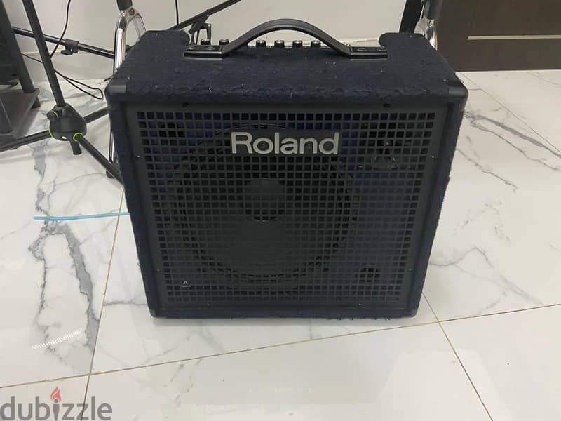 Keyboard Amplifier - Roland KC-200 0