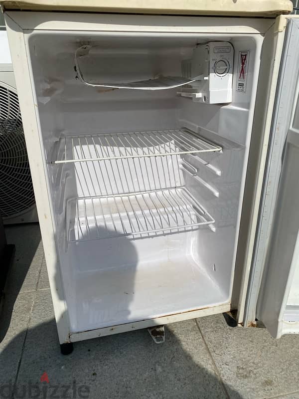 small fridge for sell 0