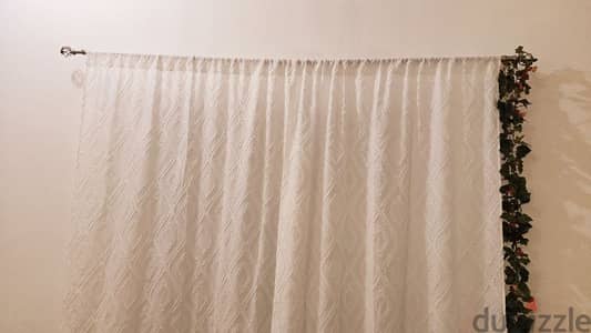 curtain with rod