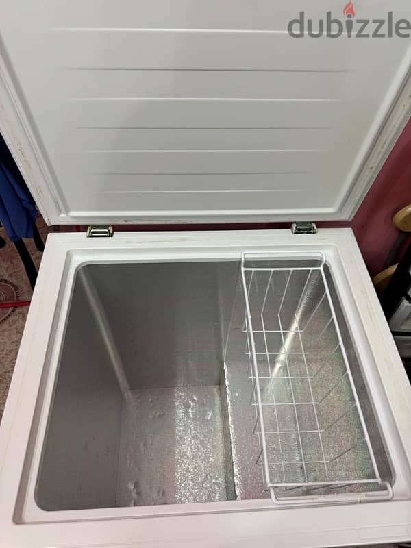 Kelon , 190Ltr Gross Capacity Chest Freezer, White 4