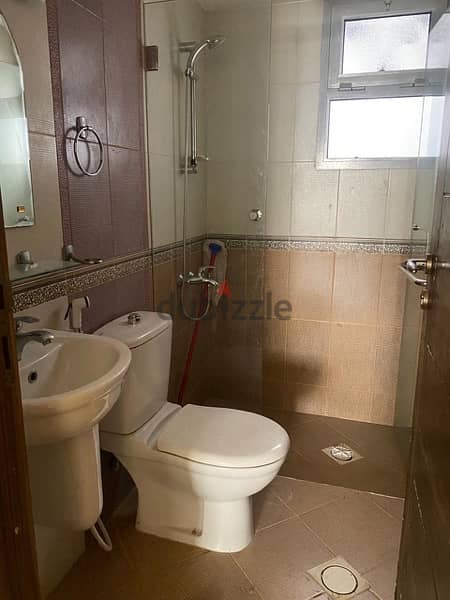 شقق للايجار ف روي / flat for rent in Ruwi 6