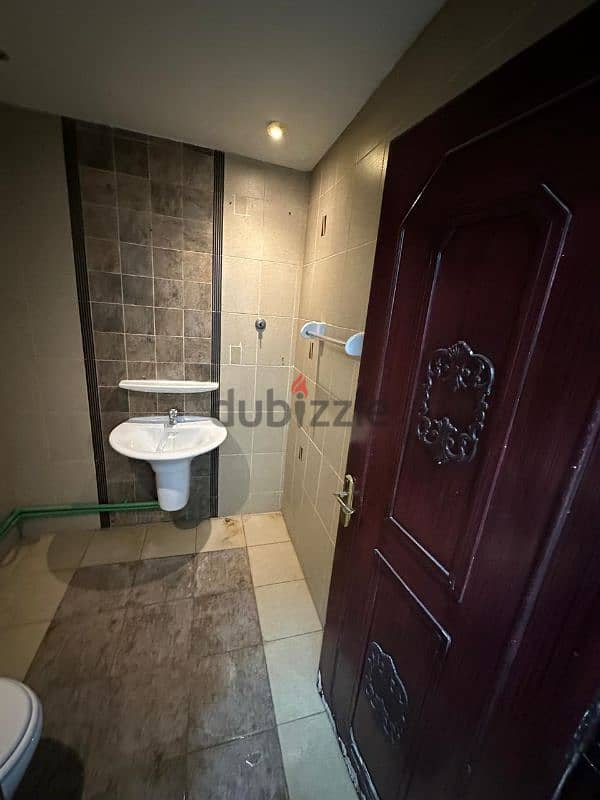 Azaiba near sultan center studio 1bhk 5minutes walking all in ستديوشقة 5