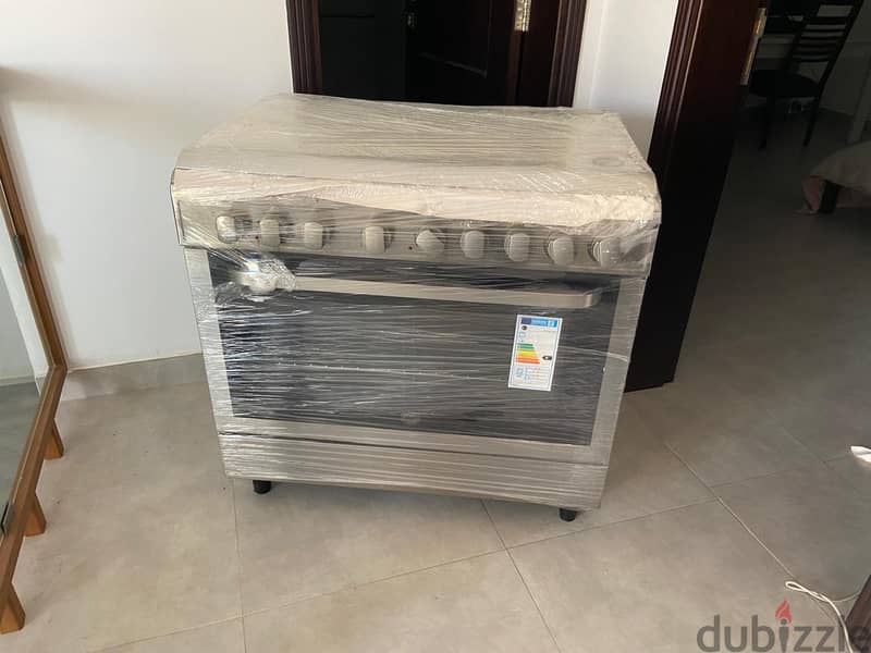 Gas Cooker with Electric Oven 0