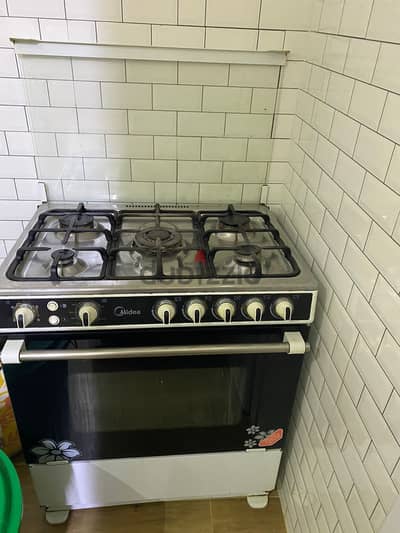 Gas Cooker and Oven