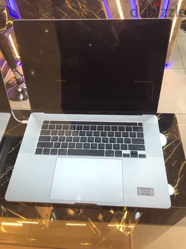 MacBook MacBook Pro and MacBook Air 10