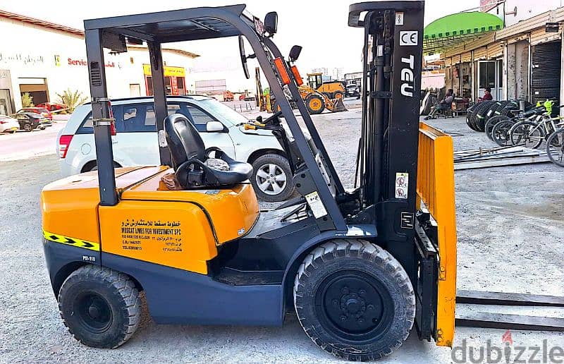 5 Ton forklift available daily or monthly rental experienced operators 1