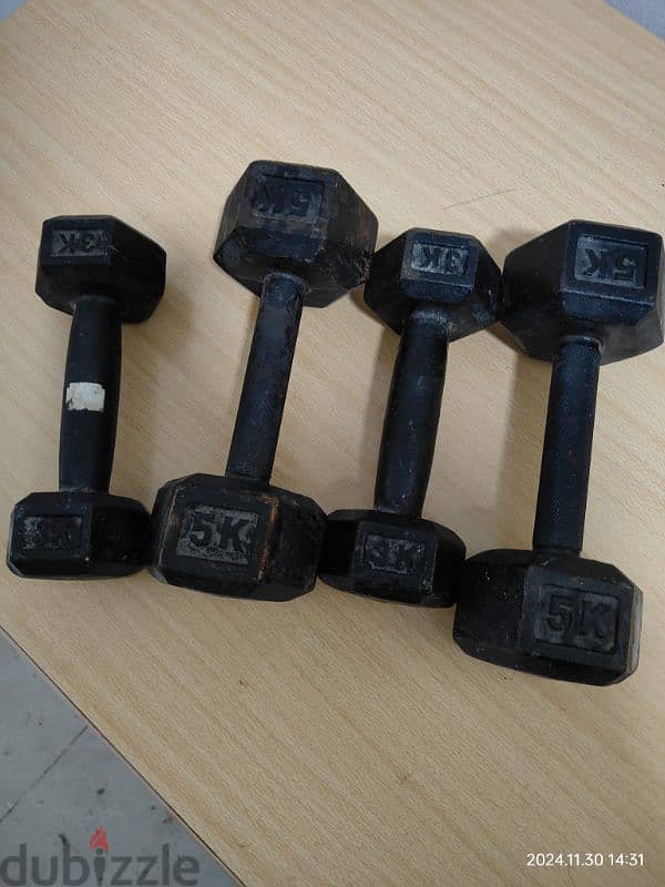 Dumbell 5kg and 3 kg 2 each 0