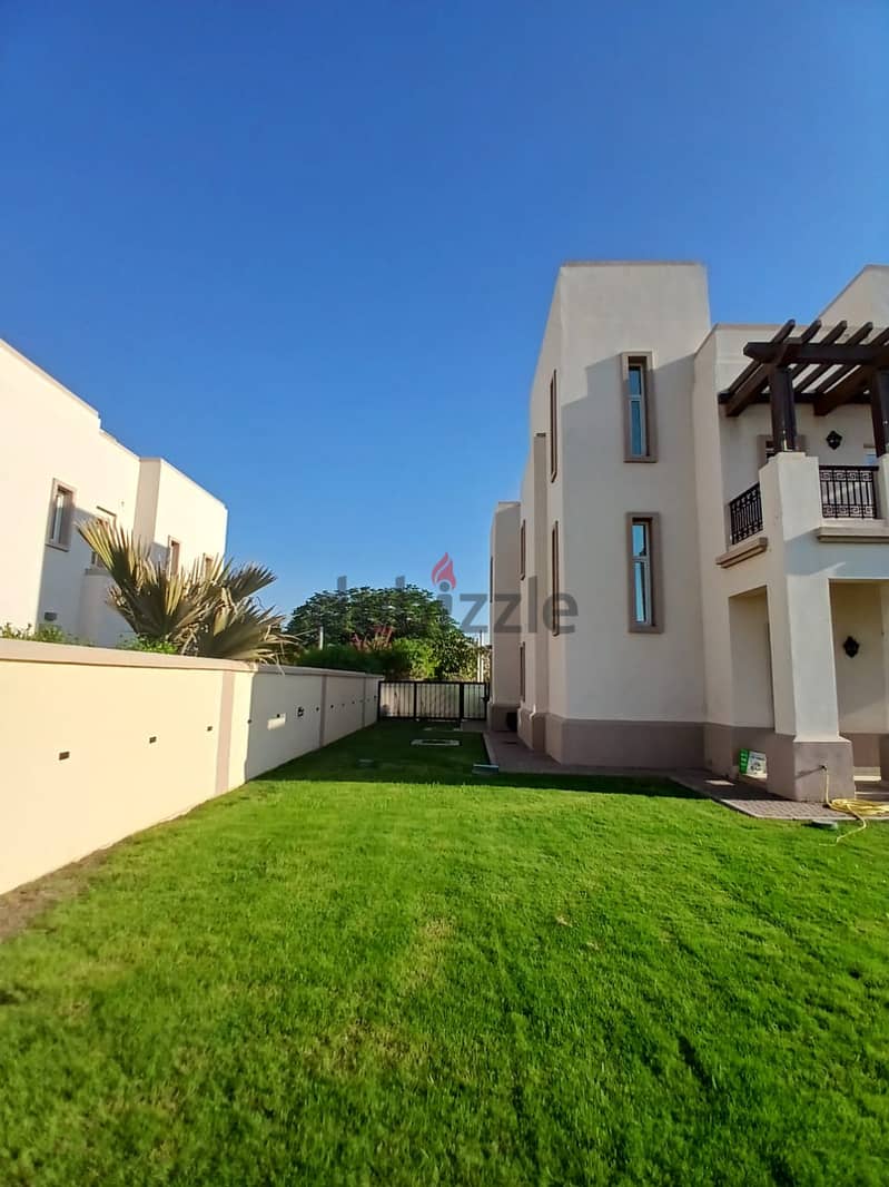 4 Bedrooms Villa in Muscat Hills 2