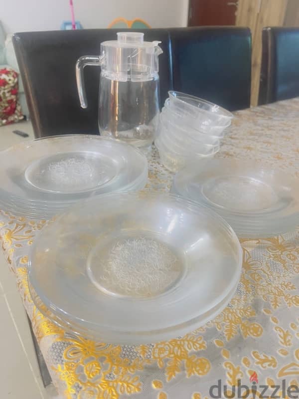 Luminarc plate set not used much 1