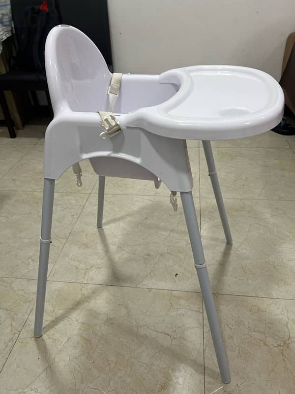 baby eating chair 1